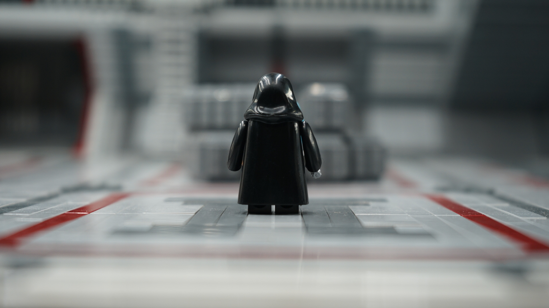 Anakin Black Robe – view 3