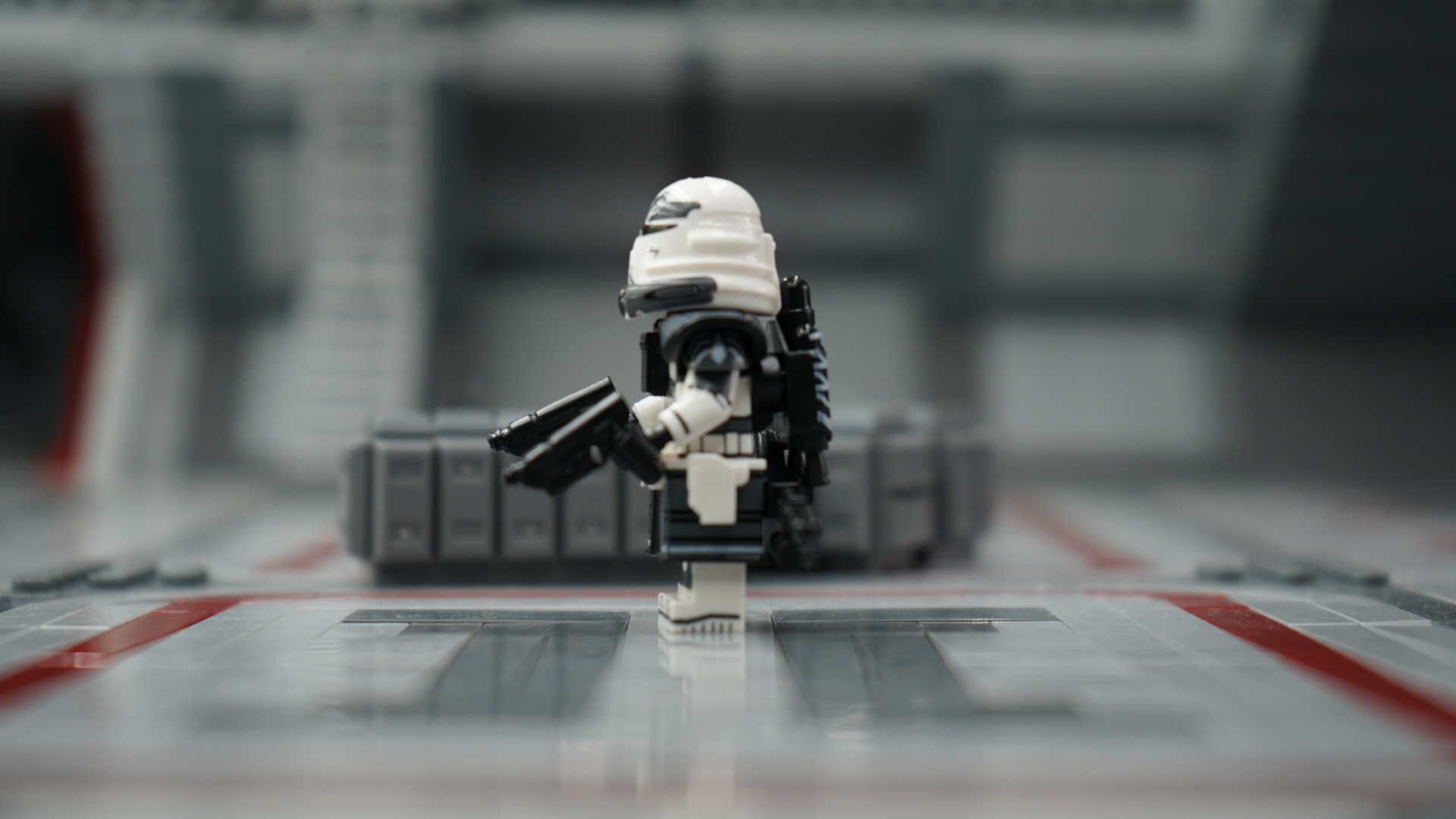 Wolfpack Elite Paratrooper – view 2