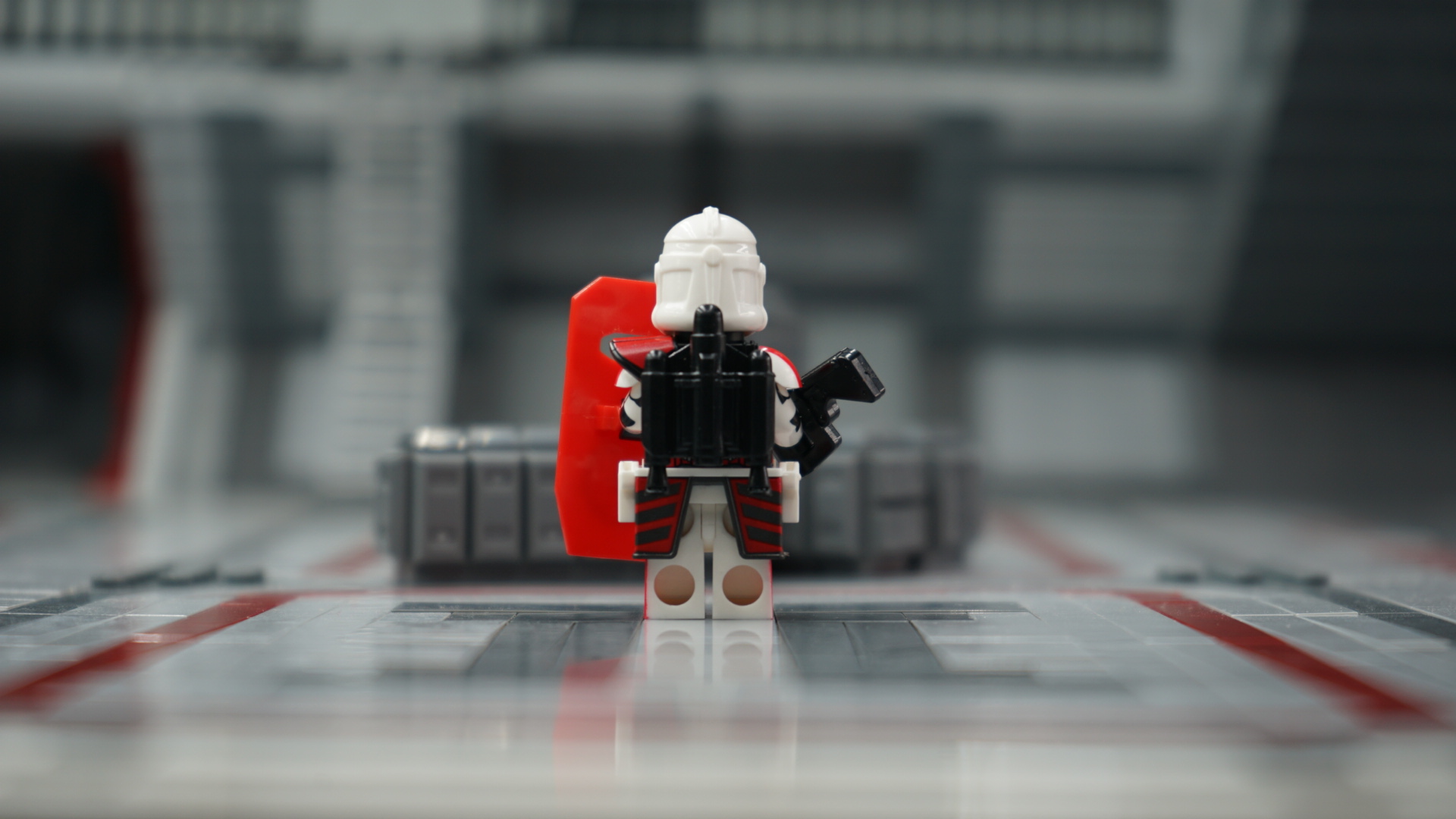 Coruscant Elite Shock Trooper – view 3