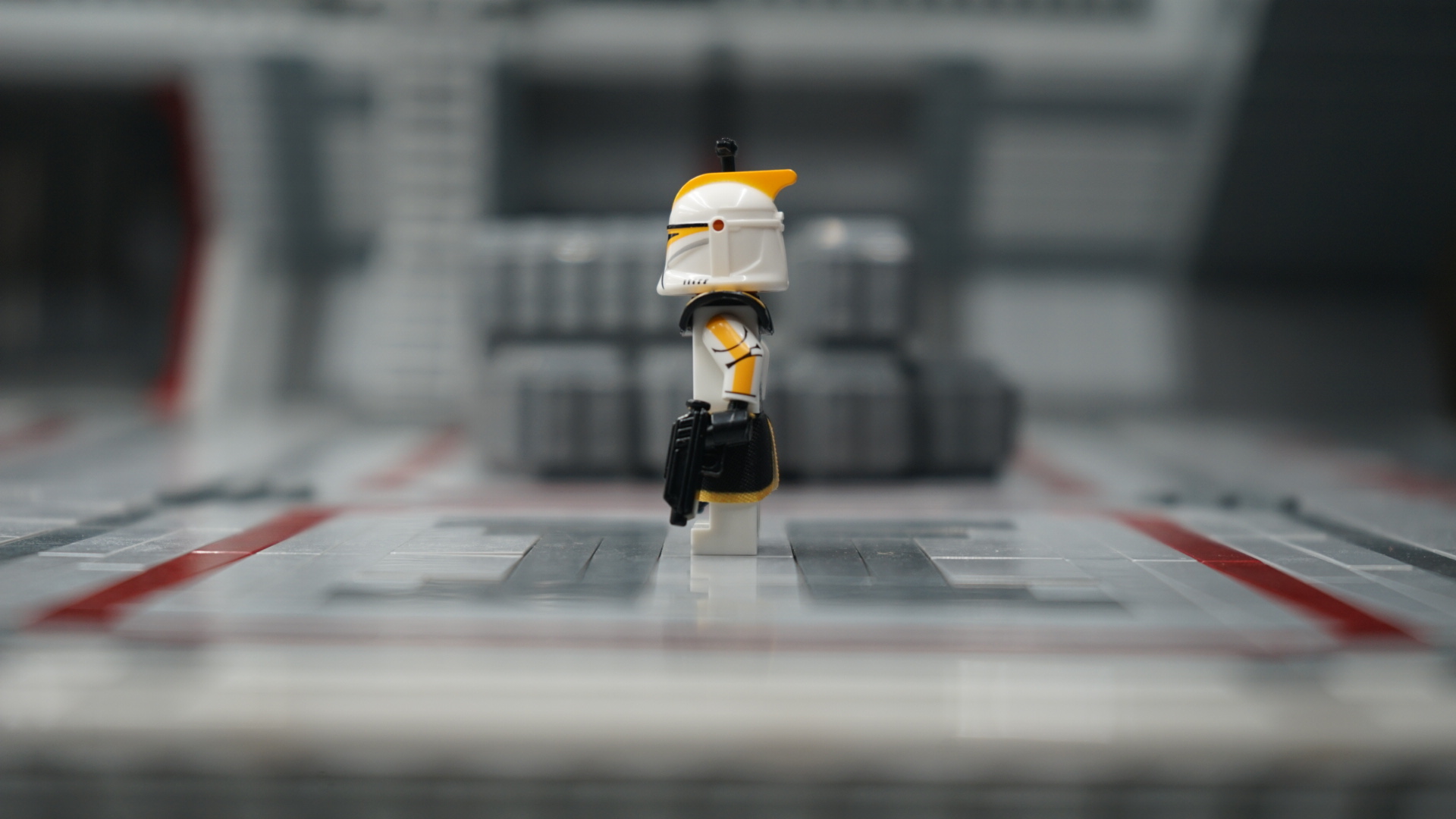 Phase 1 Commander (Yellow) – view 2
