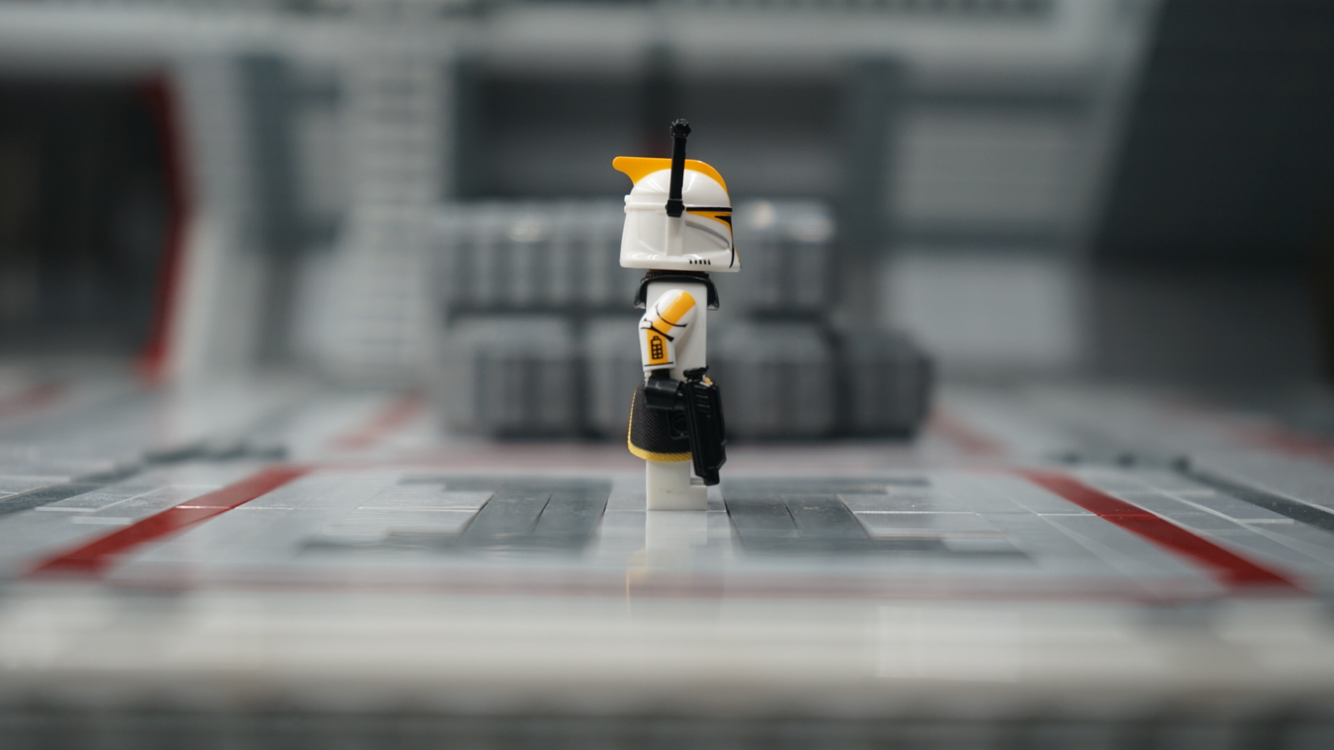 Phase 1 Commander (Yellow) – view 4