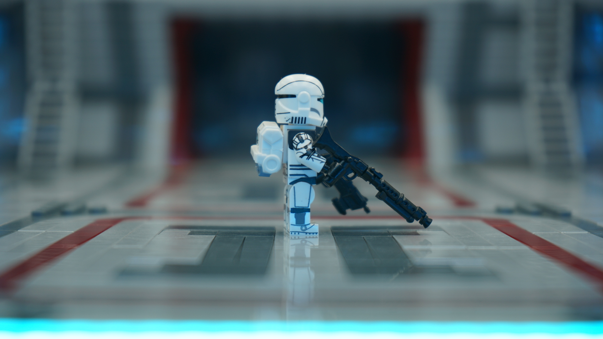 Commando – view 4