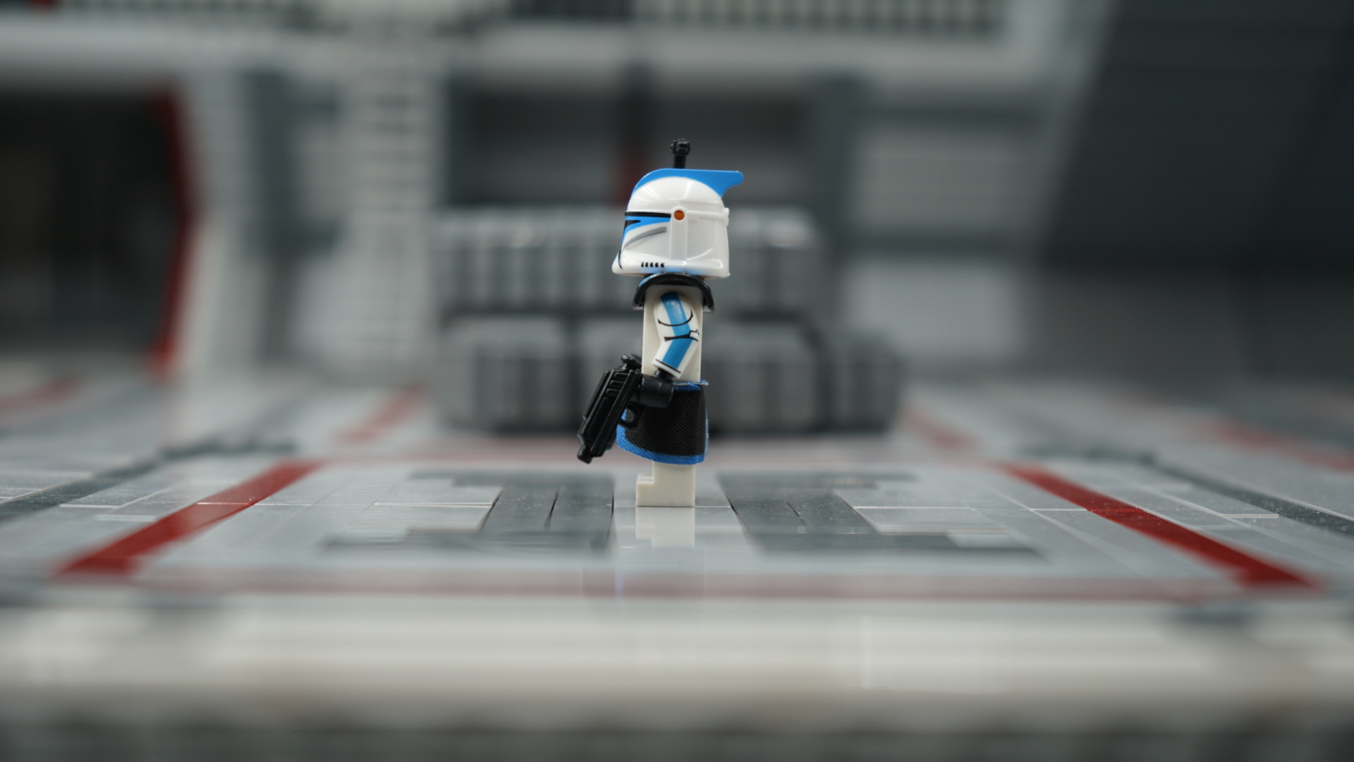 Phase 1 Lieutenant (Blue) – view 2