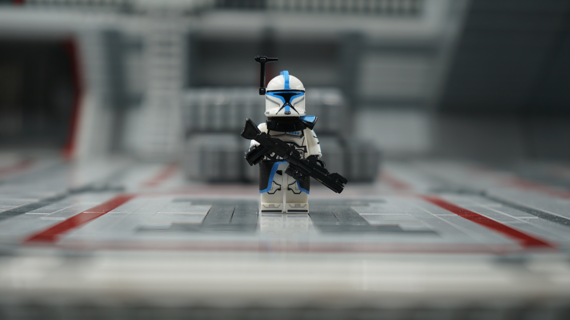 Phase 1 Lieutenant (Blue) – view 5