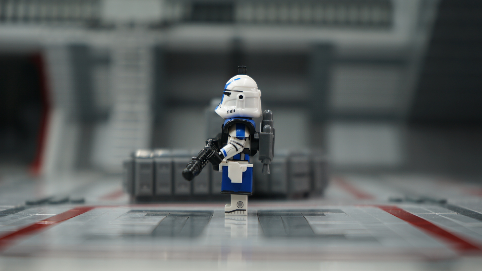 501st Elite Officer – view 2